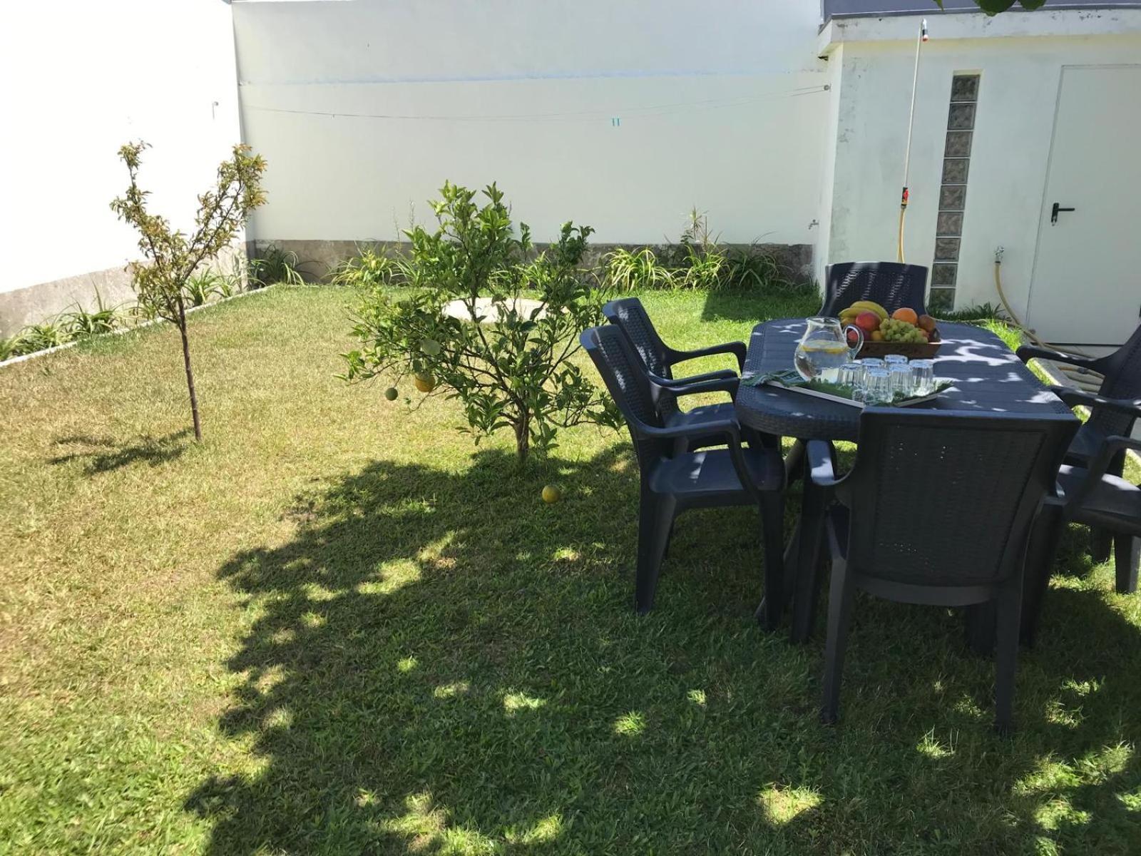 Arvore Cozy Com Jardim Exterior foto